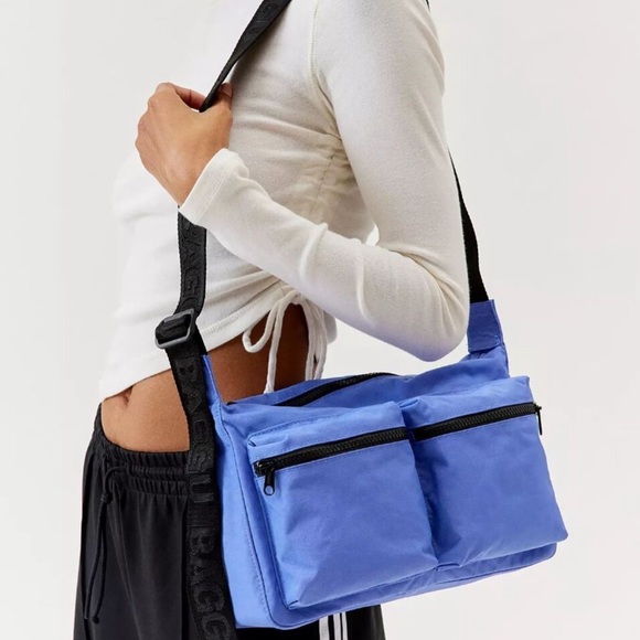 Handbags - BAGGU Medium Cargo Crossbody Pansy Blue